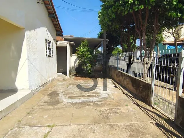 Casa com 360m² 2 quartos e 1 banheiro, à venda, no bairro Vila Mariana em Americana