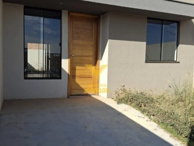 Casa 2 quartos e 1 banheiro, à venda, no bairro Residencial Araucária em Cambé