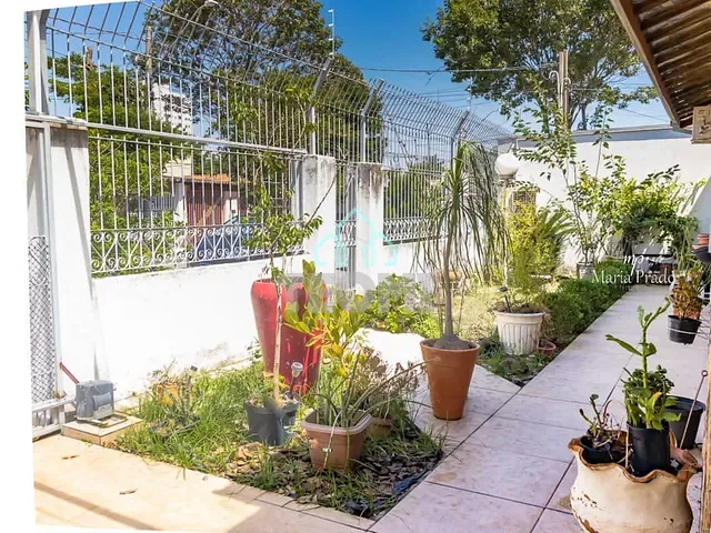 Casa com 450m² 3 quartos e 1 banheiro, à venda, no bairro Jardim Ana Rosa em Taubaté