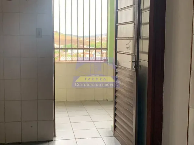 Casa 2 quartos e 1 banheiro, para alugar, no bairro Centro em Itabira