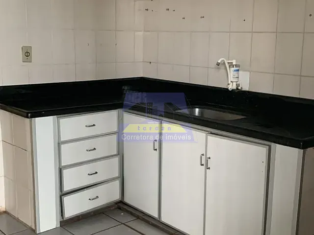 Casa 2 quartos e 1 banheiro, para alugar, no bairro Centro em Itabira