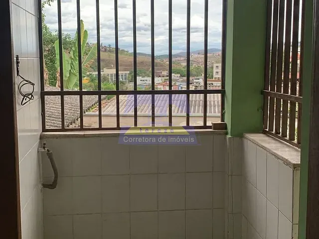 Casa 2 quartos e 1 banheiro, para alugar, no bairro Centro em Itabira