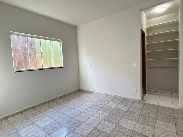 Casa 4 quartos e 1 banheiro, à venda, no bairro Fauna 1 em Rio Quente