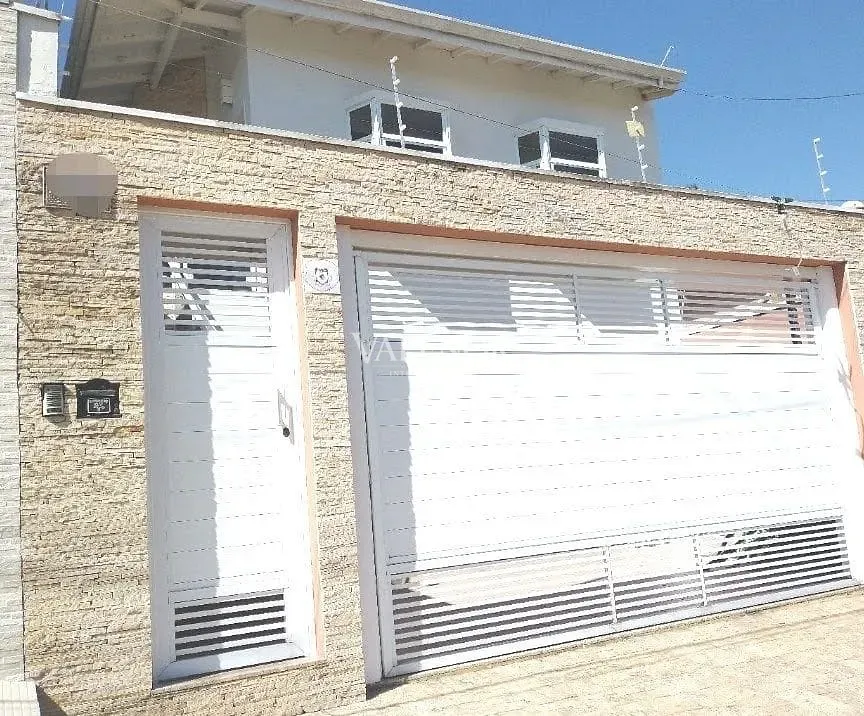 Casa, 3 quartos, 190 m² - Foto 1