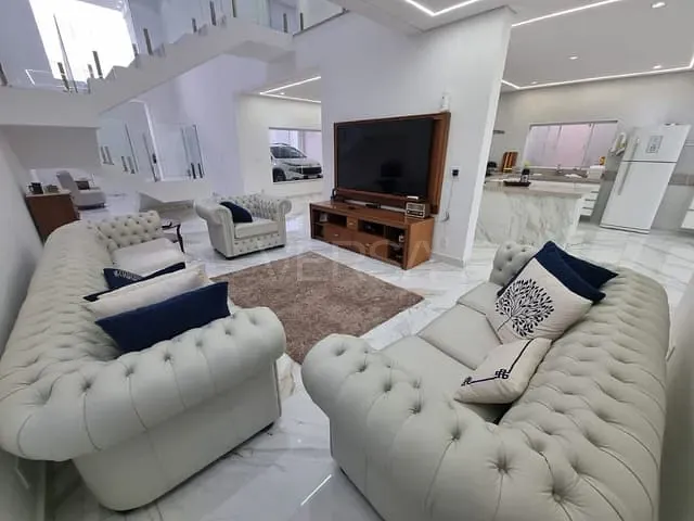 Casa com 360m² 4 quartos e 4 banheiros, à venda, no bairro Cidade Jardim em Rio Claro