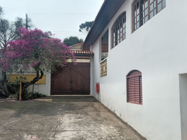Casa com 1134m² 4 quartos e 4 banheiros, à venda, no bairro Vila Santo Antônio em Cotia