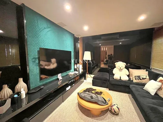 Casa com 610m² 5 quartos e 7 banheiros, à venda, no bairro Vivendas do Arvoredo em Londrina