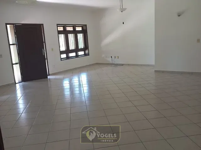 Casa 4 quartos e 3 banheiros, à venda, no bairro Palm Park em Holambra