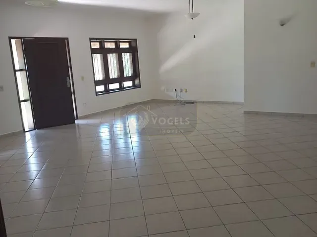 Casa 4 quartos e 3 banheiros, à venda, no bairro Palm Park em Holambra
