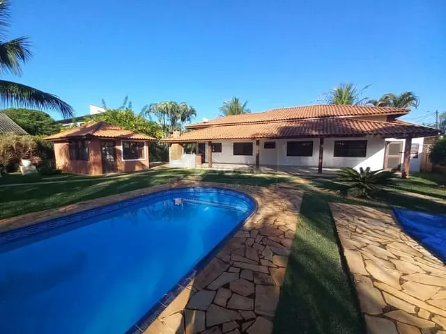 Casa 4 quartos e 3 banheiros, à venda, no bairro Palm Park em Holambra