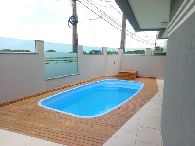 Casa com 560m² 7 quartos e 6 banheiros, à venda, no bairro Meia Praia em Navegantes