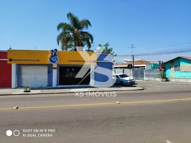 Casa com 450m² 3 quartos e 3 banheiros, à venda, no bairro Cajuru em Curitiba