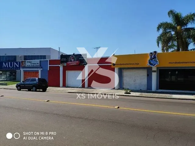Casa com 450m² 3 quartos e 3 banheiros, à venda, no bairro Cajuru em Curitiba