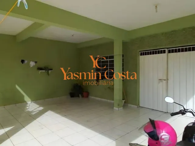 Casa com 417m² 3 quartos e 2 banheiros, à venda, no bairro Centro em Cambuí