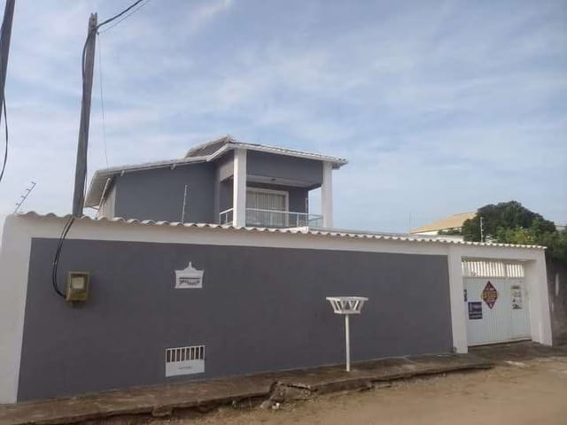 Casa com 420m² 4 quartos e 3 banheiros, à venda, no bairro Jardim Bela Vista em Rio das Ostras