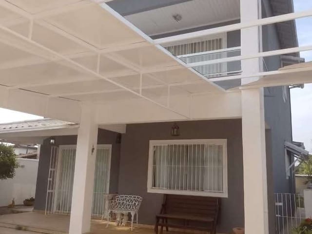 Casa com 420m² 4 quartos e 3 banheiros, à venda, no bairro Jardim Bela Vista em Rio das Ostras