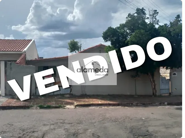 Casa com 68m² 2 quartos e 1 banheiro, à venda, no bairro Aeroporto em Jacarezinho