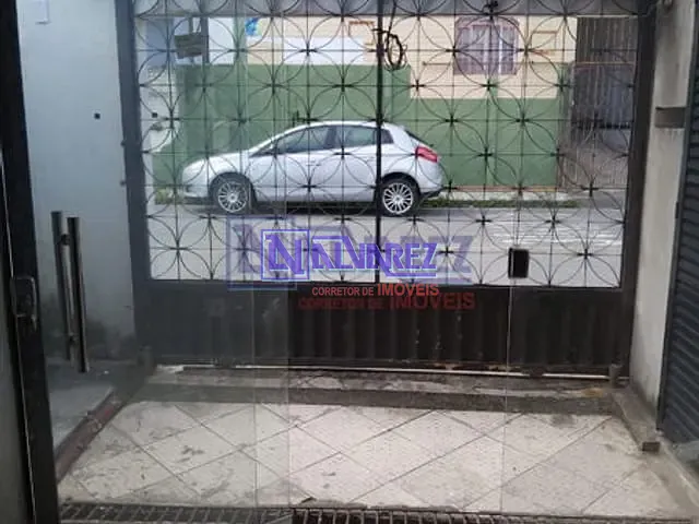 Casa com 200m² 4 quartos e 1 banheiro, à venda, no bairro Eurico Salles em Serra