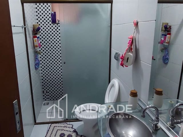 Casa com 108m² 2 quartos e 1 banheiro, à venda, no bairro Jardim Independência em Apucarana