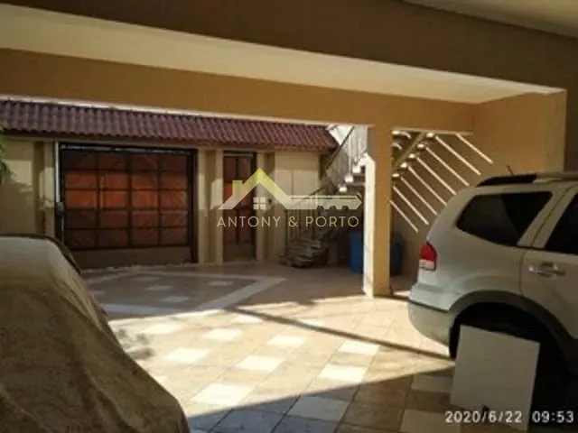 Casa com 330m² 3 quartos e 5 banheiros, à venda, no bairro Vila Rio de Janeiro em Guarulhos