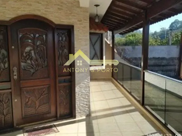 Casa com 330m² 3 quartos e 5 banheiros, à venda, no bairro Vila Rio de Janeiro em Guarulhos