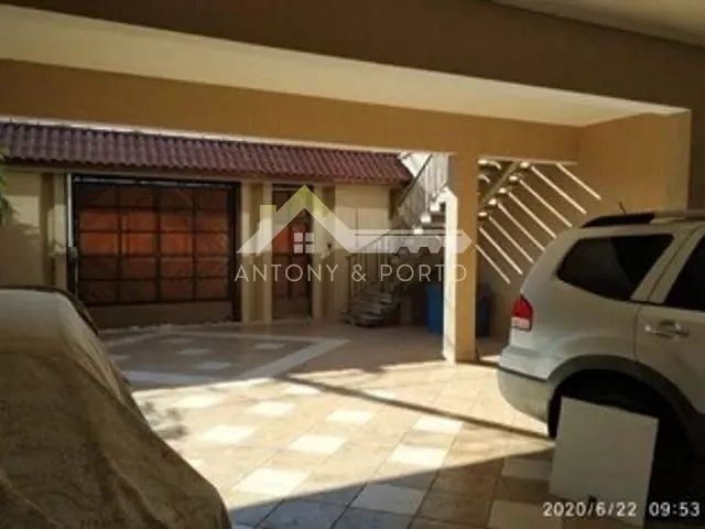 Casa com 330m² 3 quartos e 5 banheiros, à venda, no bairro Vila Rio de Janeiro em Guarulhos