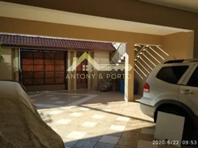 Casa com 330m² 3 quartos e 5 banheiros, à venda, no bairro Vila Rio de Janeiro em Guarulhos