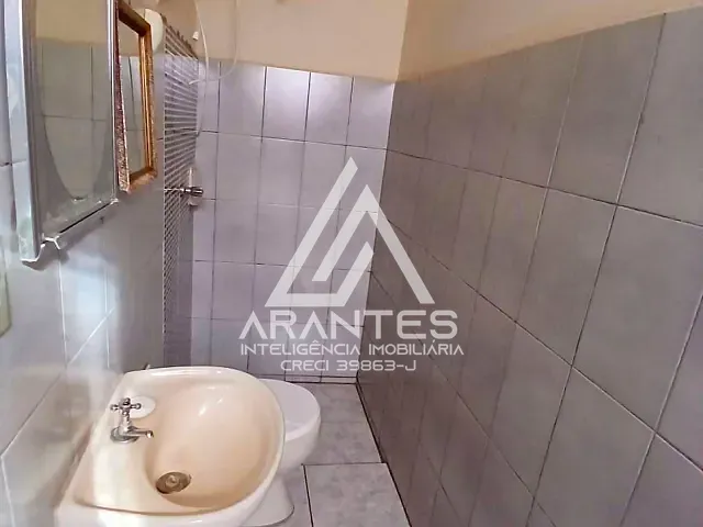 Casa 3 quartos e 2 banheiros, à venda, no bairro Marília em Barretos