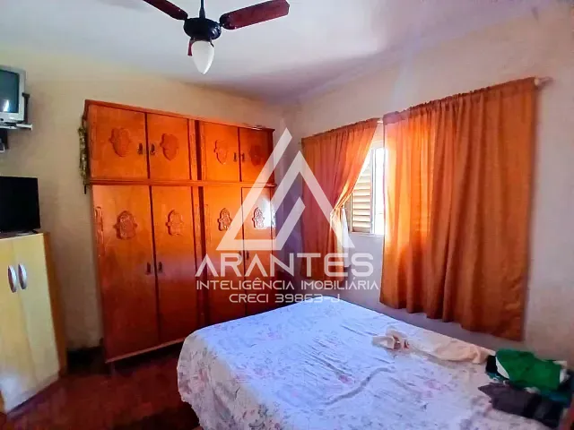 Casa 3 quartos e 2 banheiros, à venda, no bairro Marília em Barretos