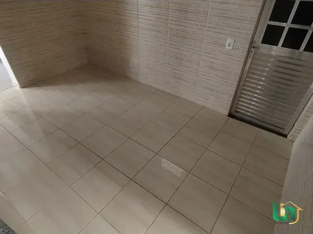 Casa com 112m² 3 quartos e 1 banheiro, à venda, no bairro Barra em Muriaé