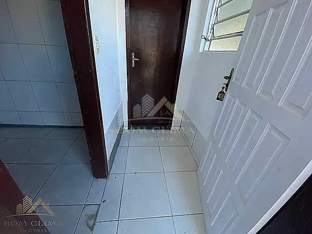 Casa 3 quartos e 1 banheiro, para alugar, no bairro Bandeirantes em Juiz de Fora