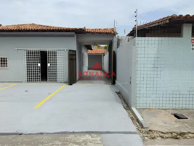 Casa para alugar, no bairro Renascença em São Luís