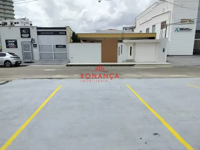 Casa para alugar, no bairro Renascença em São Luís