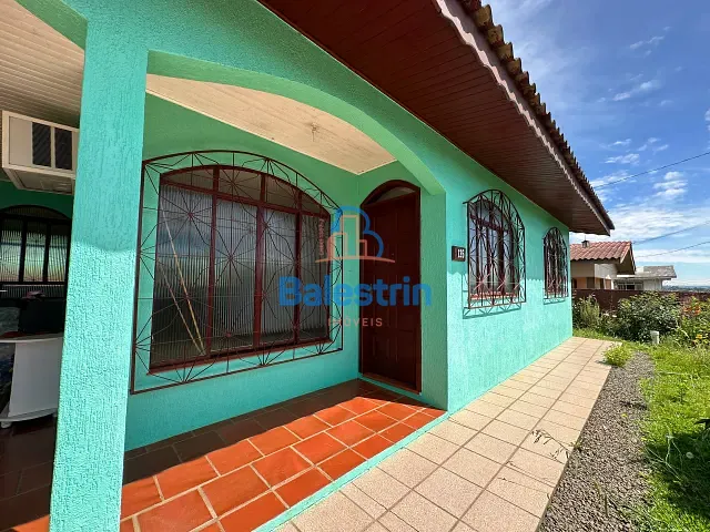 Casa 3 quartos e 1 banheiro, à venda, no bairro Das Nações em Fraiburgo