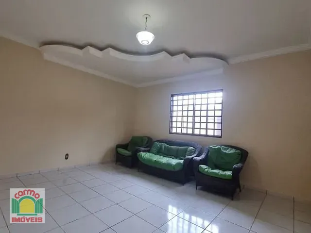 Casa com 416m² 5 quartos e 4 banheiros, à venda, no bairro Anápolis City em Anápolis