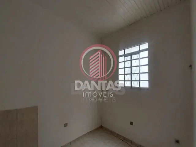 Casa 1 quarto e 1 banheiro, para alugar, no bairro Km 18 em Osasco