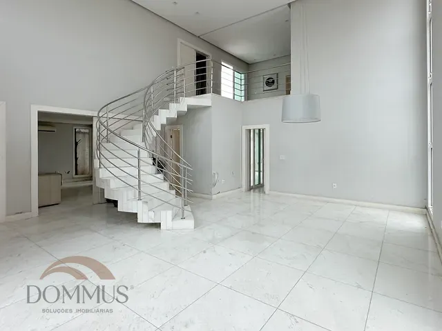 Casa com 504m² 4 quartos e 4 banheiros, à venda, no bairro Village Nobre em Ipatinga