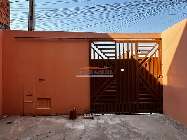 Casa 3 quartos e 3 banheiros, à venda, no bairro Parque São Bento em Sorocaba