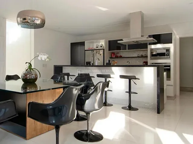 Casa 3 quartos e 5 banheiros, à venda ou para alugar, no bairro Jundiaí Mirim em Jundiaí