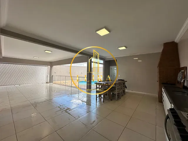 Sobrado com 331m² 3 quartos e 5 banheiros, à venda, no bairro Jardim Dona Regina em Santa Bárbara D'Oeste