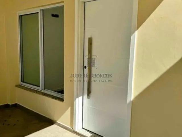Casa 3 quartos e 3 banheiros, à venda, no bairro Ingleses do Rio Vermelho em Florianópolis