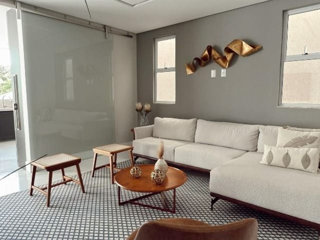 Casa com 450m² 4 quartos e 3 banheiros, à venda, no bairro Jardim Limoeiro em Serra