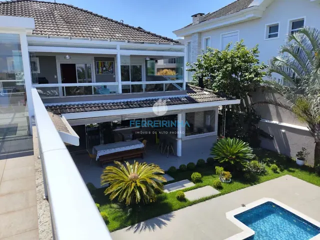 Casa com 700m² 4 quartos e 5 banheiros, à venda, no bairro Condomínio Reserva do Paratehy em São José dos Campos
