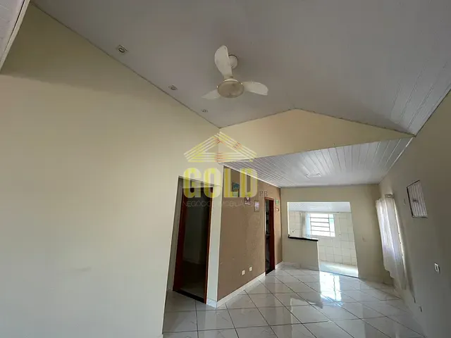 Casa com 326m² 3 quartos e 1 banheiro, à venda, no bairro Marumbi em Londrina