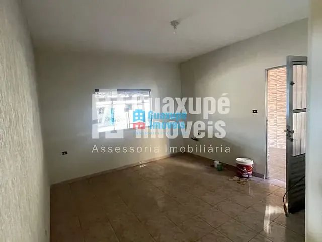 Casa com 180m² 2 quartos e 1 banheiro, à venda, no bairro Parque dos Municípios I em GUAXUPÉ