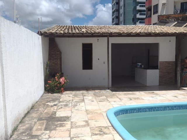 Casa com 420m² 3 quartos e 3 banheiros, à venda, no bairro Atalaia em Aracaju