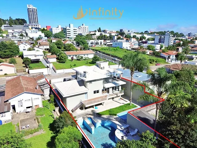 Casa com 951m² 3 quartos e 5 banheiros, à venda, no bairro Centro I Baixada em Mafra