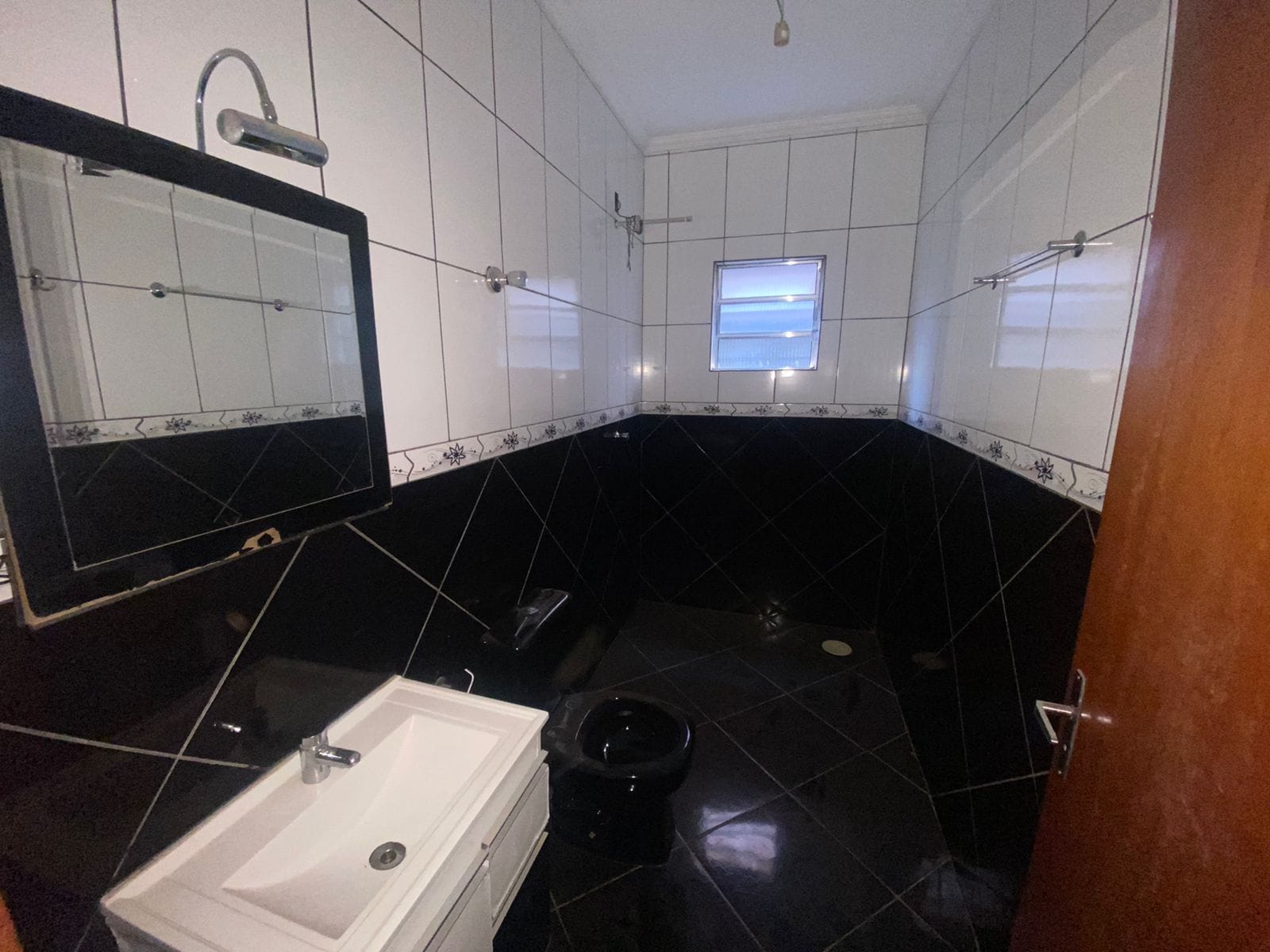 Casa à venda com 2 quartos, 120m² - Foto 17