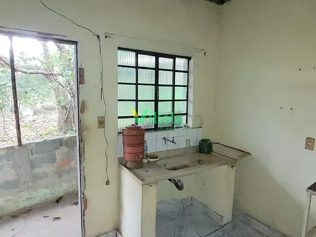 Casa com 250m² 1 quarto e 1 banheiro, à venda, no bairro Jardim Ipê em Itaquaquecetuba