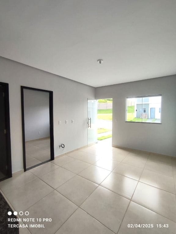 Casa à venda e aluguel com 2 quartos, 10m² - Foto 4